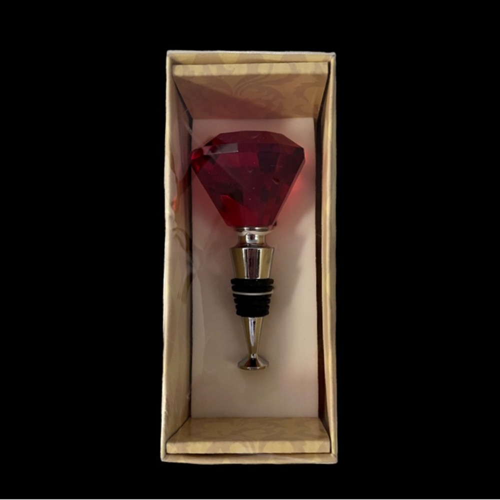 Vintage Mango Moon Decanter Style Red Glass Diamond Winestopper